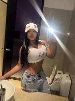 613731191: Chica busca chico en Barcelona