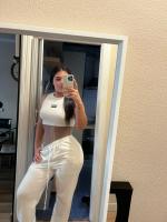 643934920: Chica busca chico en Sevilla