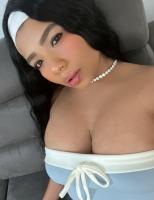 647007332: Chica busca chico en Sevilla