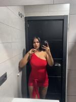 631755296: Chica busca chico en Gerona