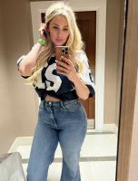 633740829: Chica busca chico en Gerona