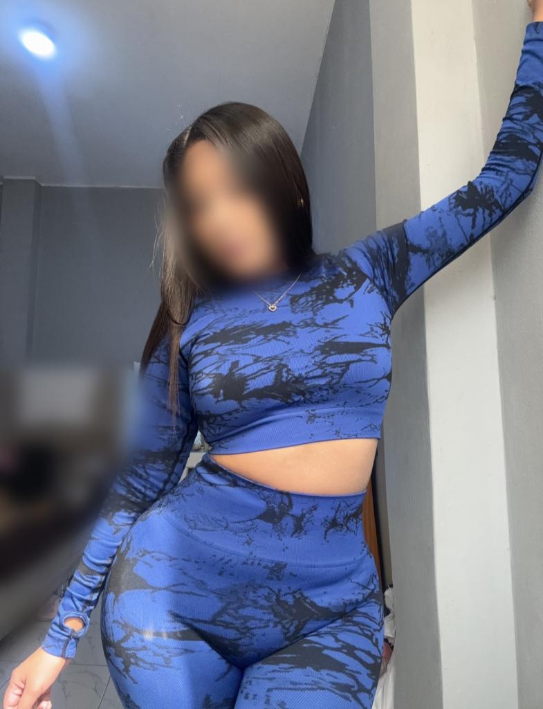 637161108: Chica busca chico en Madrid