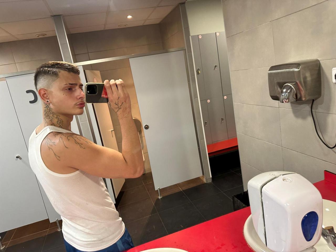 Chico busca chica en Alicante: 