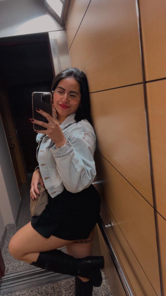 Chica busca chico en Granada: 