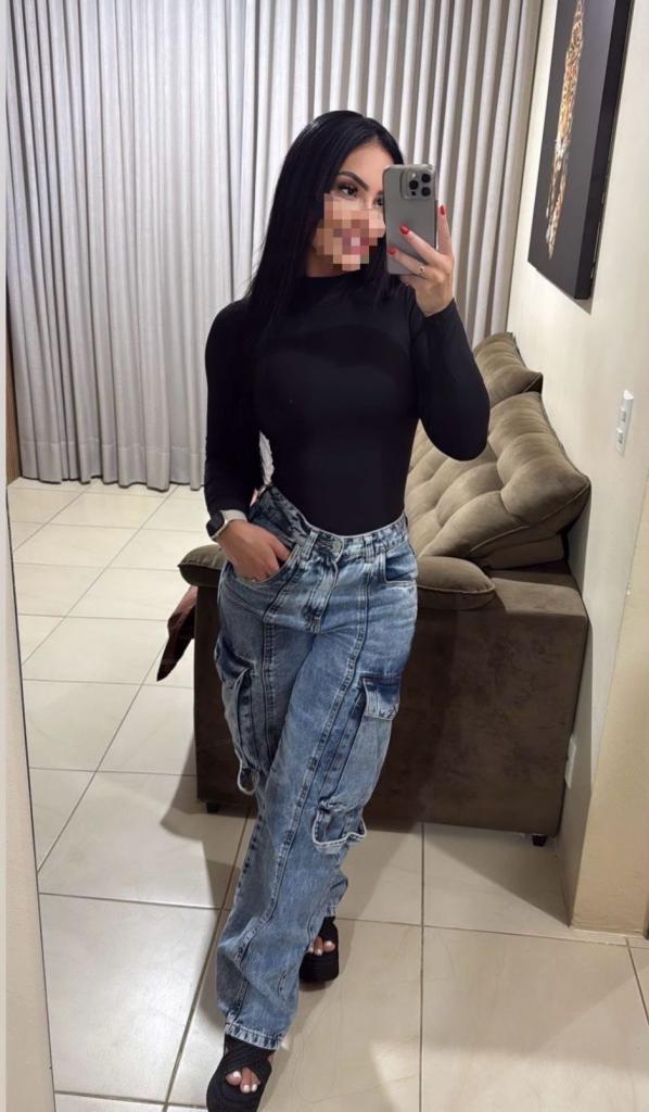 610158906: Chica busca chico en Orense