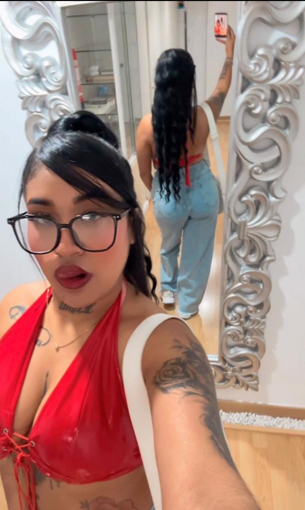 Chica busca chico en Granada: 