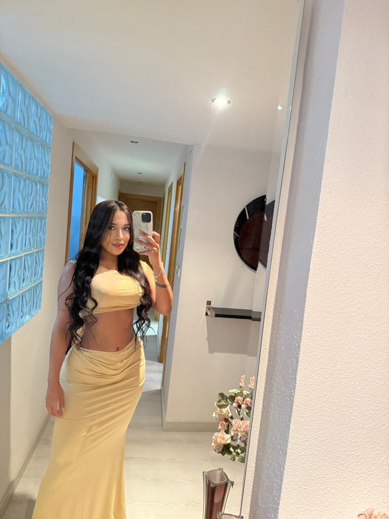 Chica busca chico en Tenerife: 