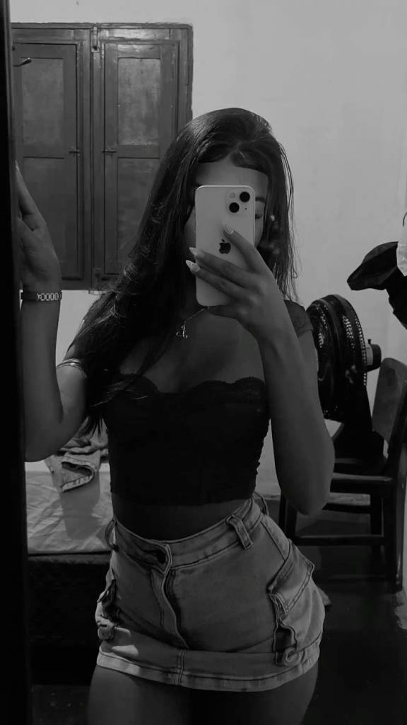 678954277: Chica busca chico en Málaga