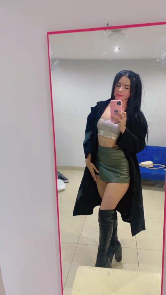 Chica busca chico en Cádiz: 