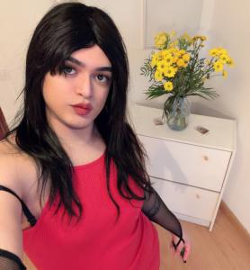 697484966: Travesti en León