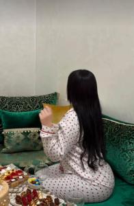 631661331: Chica busca chico en Barcelona