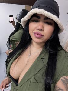 604105088: Chica busca chico en Barcelona