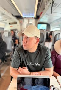 662333513: Chico busca chica en Valencia