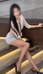 622718561: Chica busca chico en Gerona