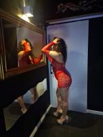 613779095: Chica busca chico en Madrid