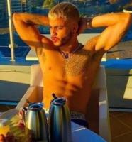 672808766: Chico busca chica en Valencia