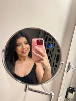 639057301: Chica busca chico en Gerona