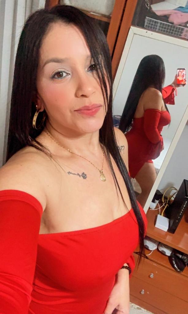 Chica busca chico en Cádiz: 