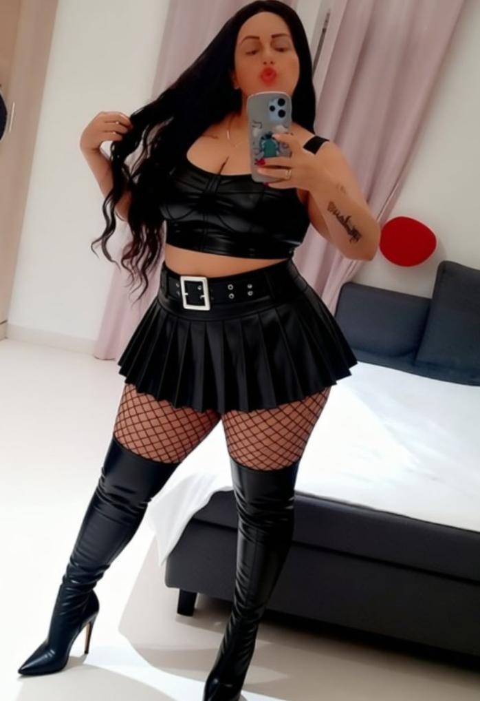 Chica busca chico en Sevilla: 