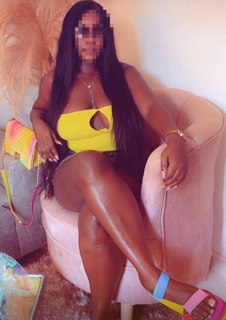 607031239: Chica busca chico en Valencia