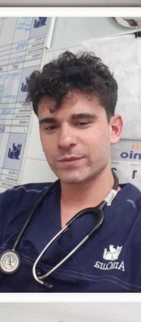 610673505: Chico busca chica en Valencia