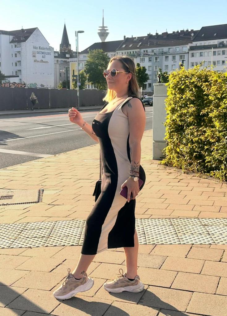 Chica busca chico en Cádiz: 