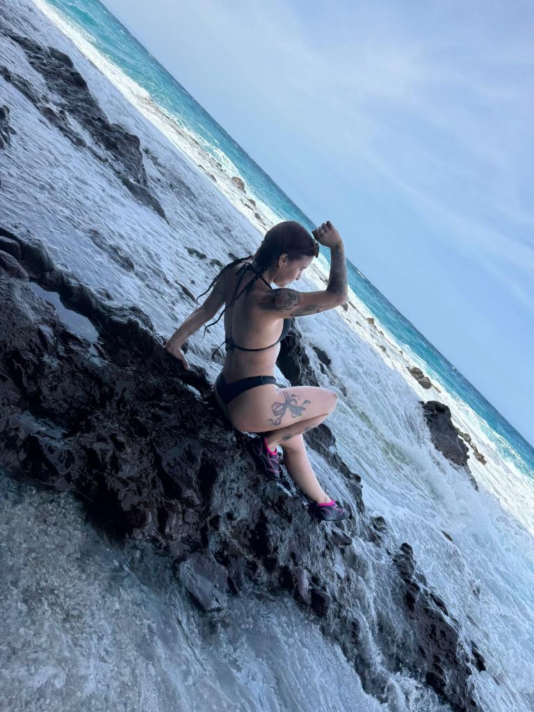 Chica busca chico en Almería: 