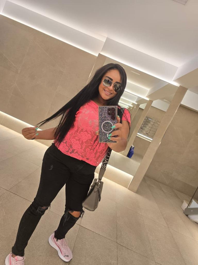 Chica busca chico en Cádiz: 
