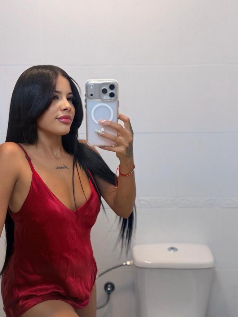 Chica busca chico en Sevilla: 