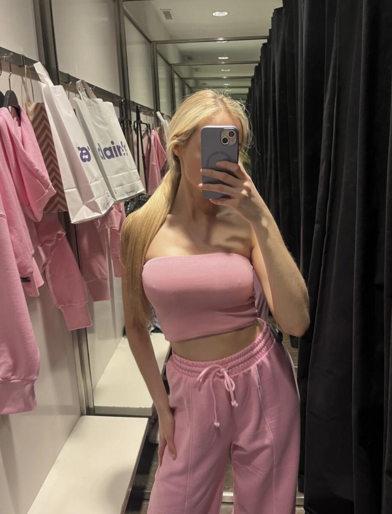 743096663: Chica busca chico en Almería