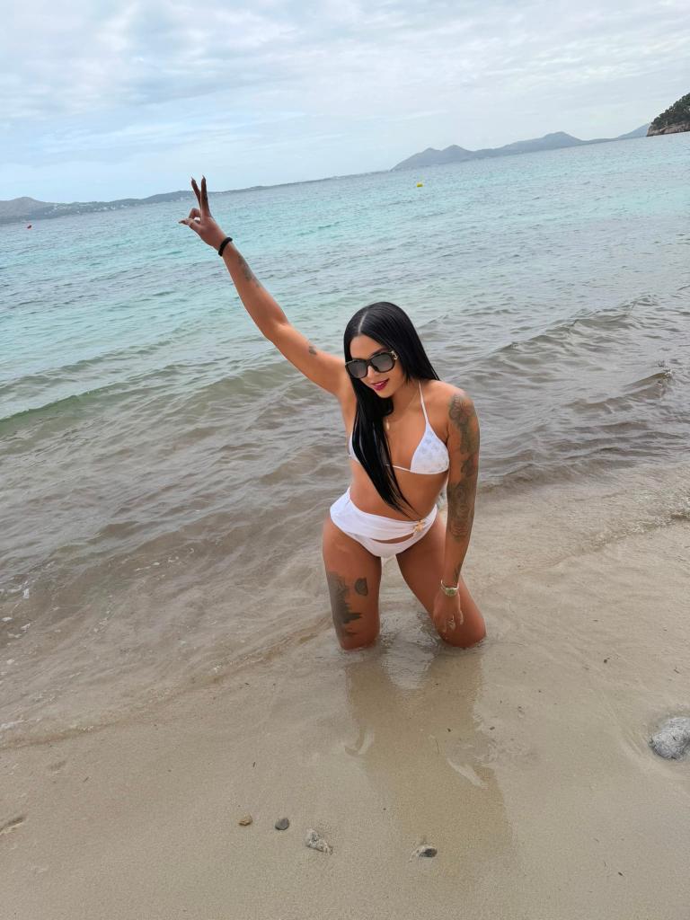 647016608: Transexual en Mallorca