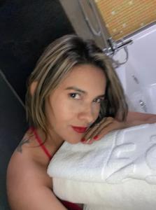 613304255: Chica busca chico en Murcia