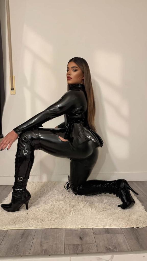 677967664: Travesti en Málaga