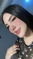 664563528: Chica busca chico en Barcelona