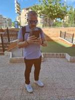 614164070: Chico busca chica en Granada