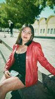 677164465: Chica busca chico en Sevilla