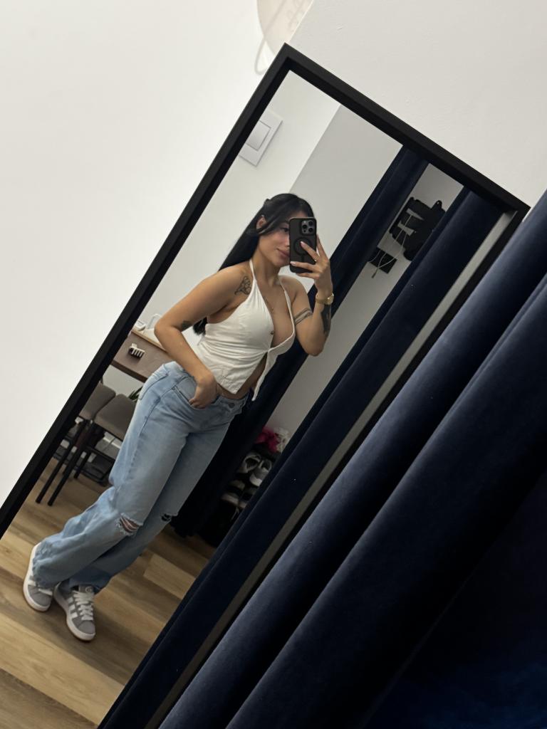 623548371: Chica busca chico en Valencia