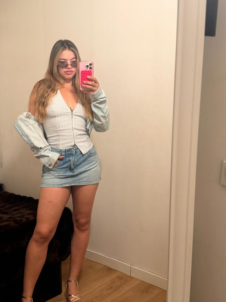 613832956: Chica busca chico en Almería