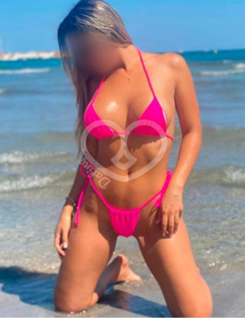 Chica busca chico en Almería: 
