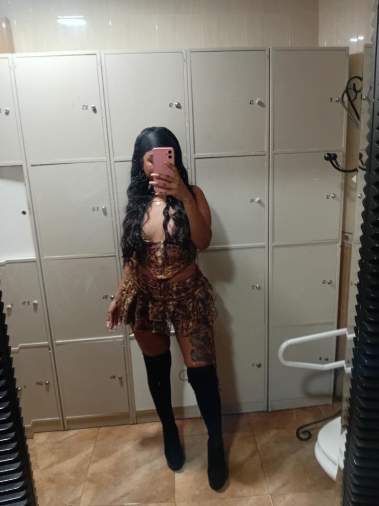 617202056: Chica busca chico en Barcelona