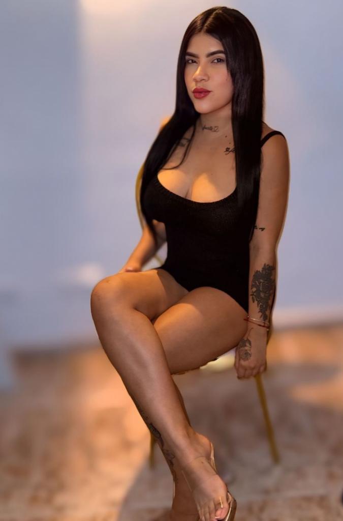 Chica busca chico en Ibiza: 