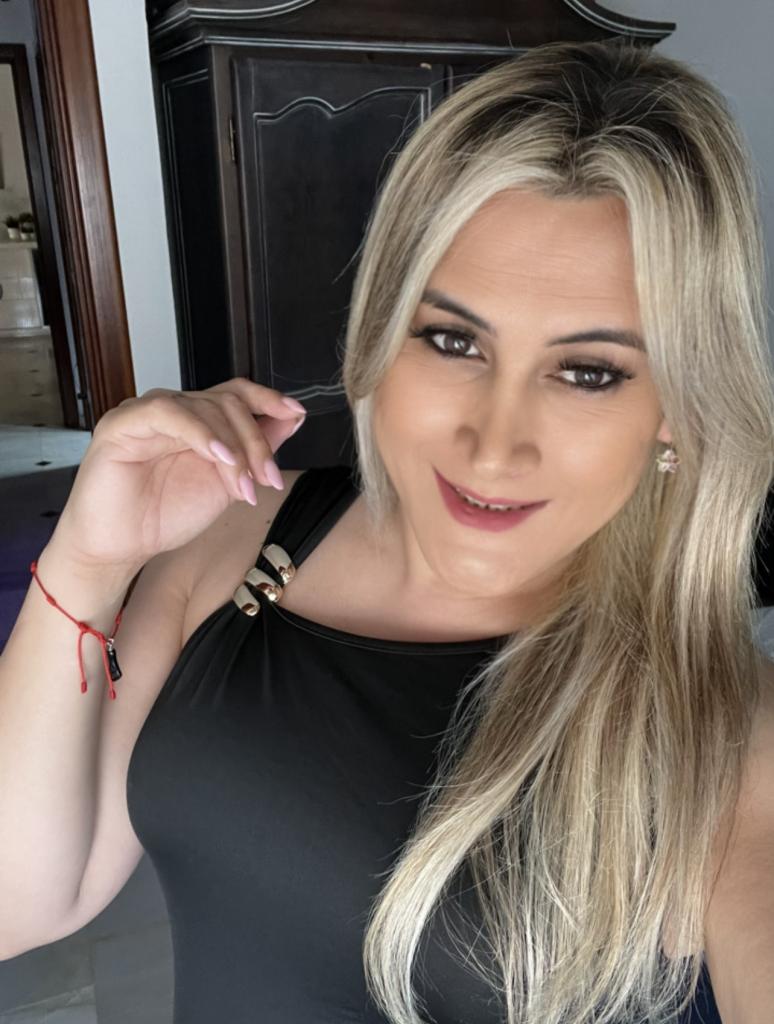 Chica busca chico en Málaga: Chica busca chico