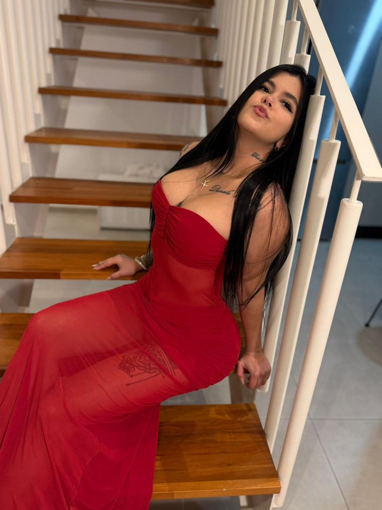 612475553: Chica busca chico en Barcelona