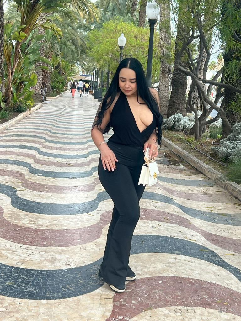 Chica busca chico en Alicante: 