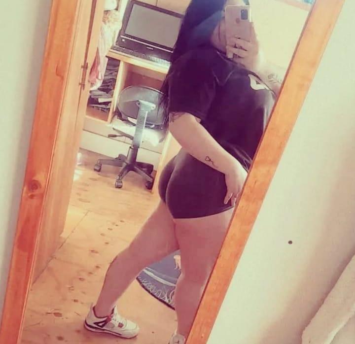 Chica busca chico en Cádiz: 