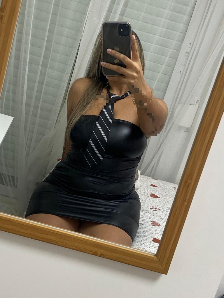 611269143: Chica busca chico en Huesca