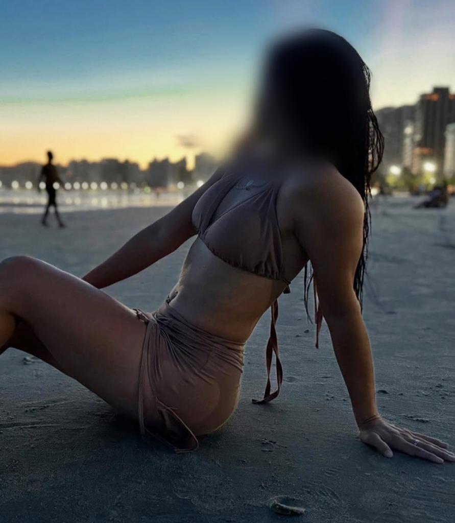 Chica busca chico en Ibiza: 