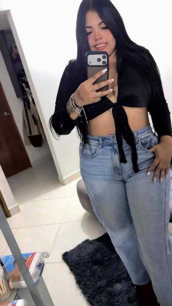 632283475: Chica busca chico en Ibiza