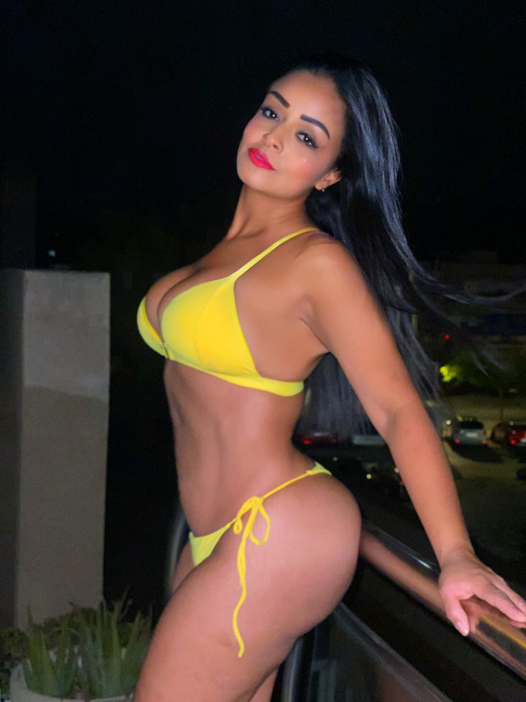 Chica busca chico en Ibiza: 