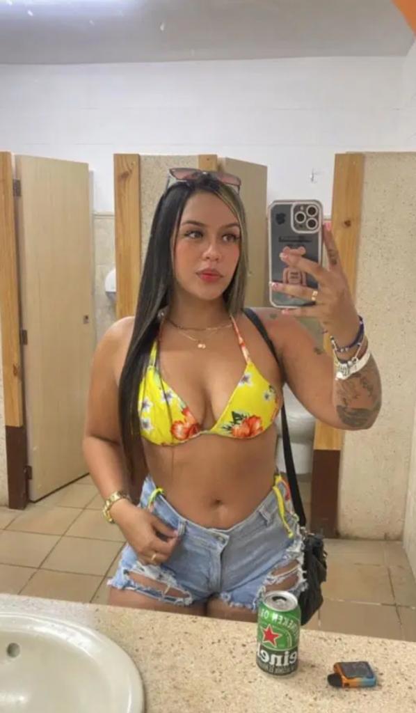 Chica busca chico en Cádiz: 